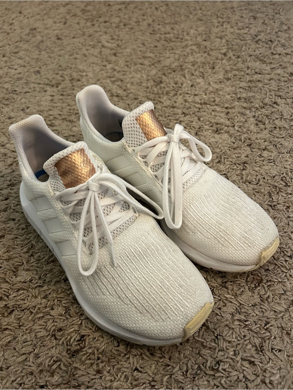 Adidas Sneakers
